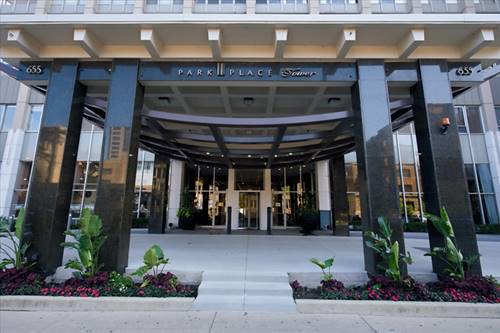 655 W Irving Park Unit 1805, Chicago, IL 60613