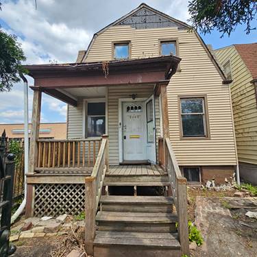 3950 W Montrose, Chicago, IL 60618