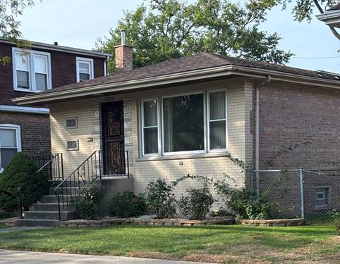 8240 S Woodlawn, Chicago, IL 60619