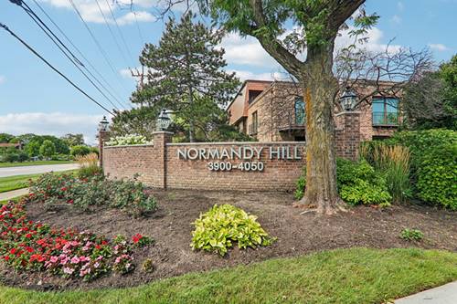 3950 Dundee Unit 203, Northbrook, IL 60062