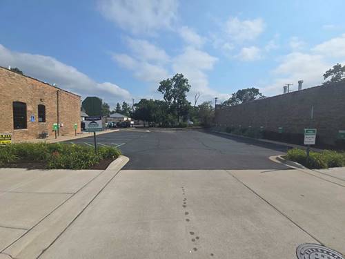 122 W Main, Cary, IL 60013