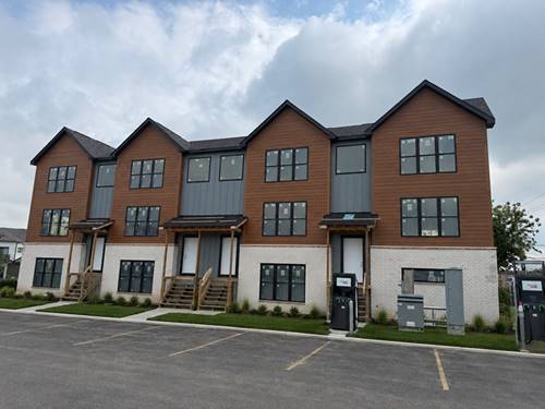 540 N Seymour Unit D, Mundelein, IL 60060