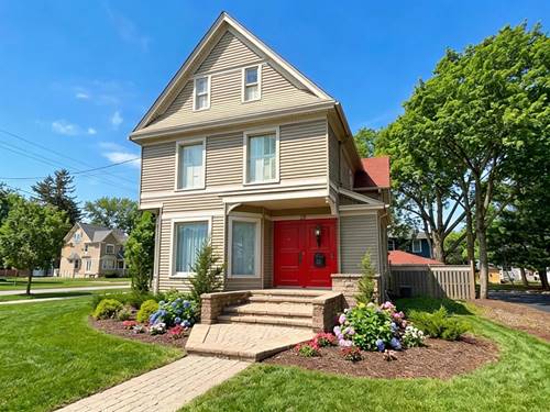 28 S 5th, Geneva, IL 60134