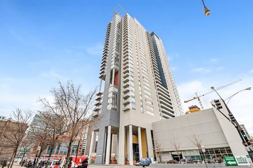 737 W Washington Unit 1904, Chicago, IL 60661