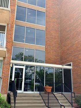 2211 S Highland Unit 6D, Lombard, IL 60148