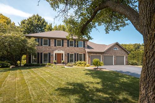 1220 Croydon, Geneva, IL 60134