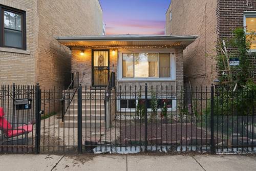2922 W Nelson, Chicago, IL 60618
