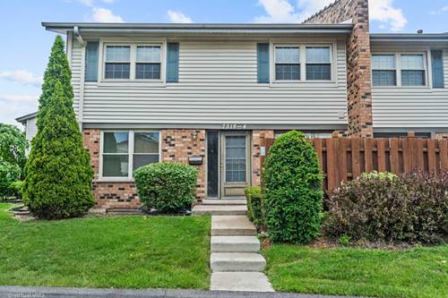 7318 Winthrop Unit 4, Downers Grove, IL 60516