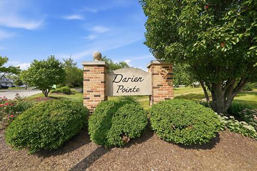 8321 Highpoint Unit D, Darien, IL 60561
