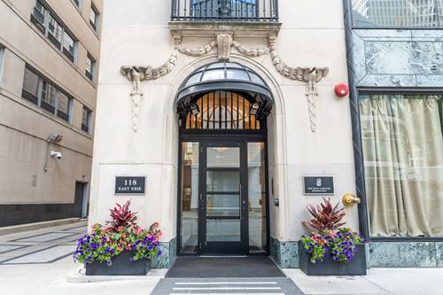 118 E Erie Unit 27G, Chicago, IL 60611