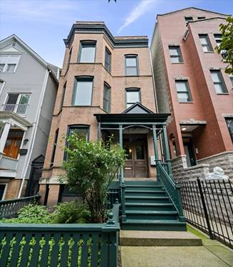 843 W Roscoe, Chicago, IL 60657