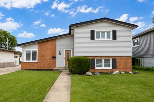 8147 N Chester, Niles, IL 60714