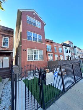 2427 W Grenshaw Unit 2, Chicago, IL 60612