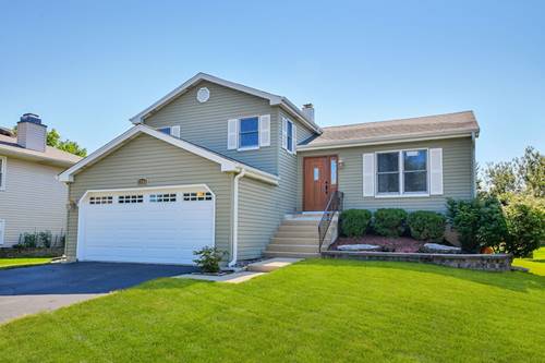 2268 Salisbury, Naperville, IL 60565