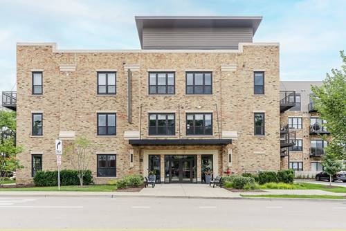101 W Liberty Unit 303, Barrington, IL 60010