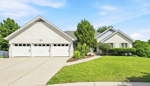 220 Rosewood, Westmont, IL 60559