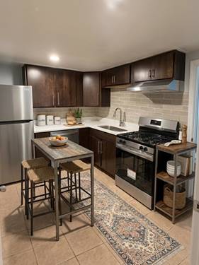 6030 N Claremont Unit Garden, Chicago, IL 60659