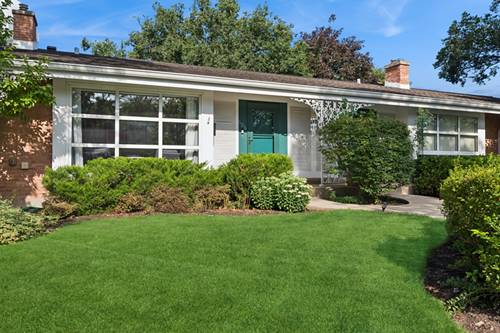 606 Carriage Hill, Glenview, IL 60025