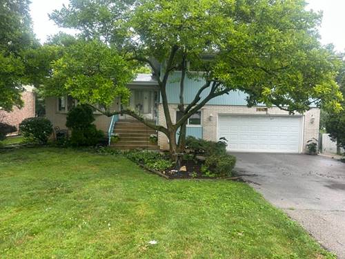1s471 Monterey, Oakbrook Terrace, IL 60181