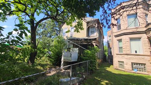 7048 S Perry, Chicago, IL 60621