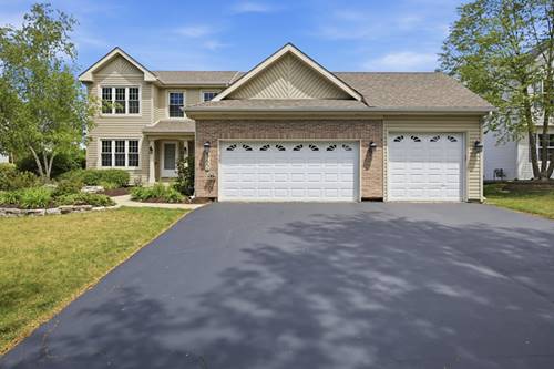 360 Winding Canyon, Algonquin, IL 60102