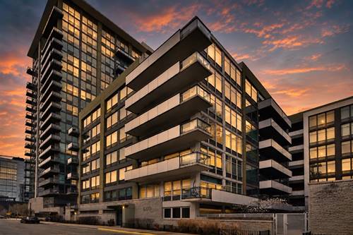 660 W Wayman Unit 405B, Chicago, IL 60661