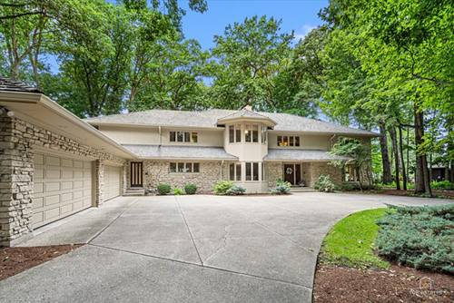 1725 Persimmon, St. Charles, IL 60174
