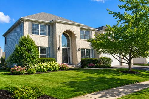 840 Napa, Aurora, IL 60502