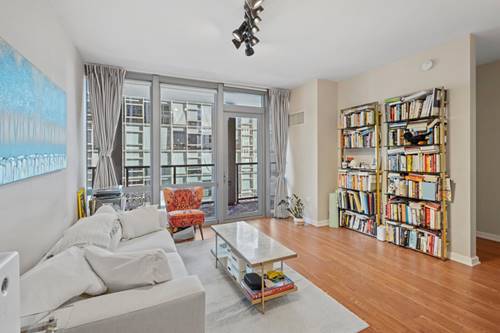 160 E Illinois Unit 1307, Chicago, IL 60610