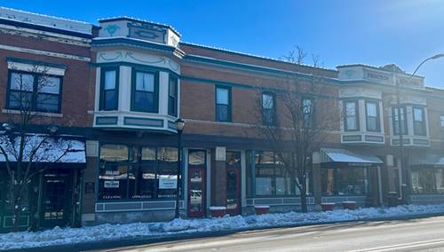 520 N Milwaukee Unit 7, Libertyville, IL 60048