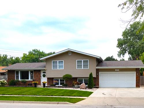 1484 Royal, Elgin, IL 60123