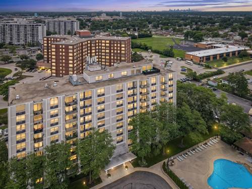9001 Golf Unit 10F, Des Plaines, IL 60016