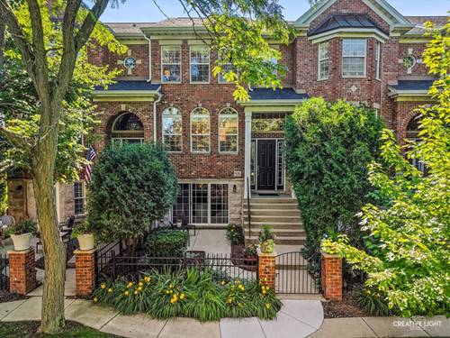 926 Shandrew Unit 926, Naperville, IL 60540