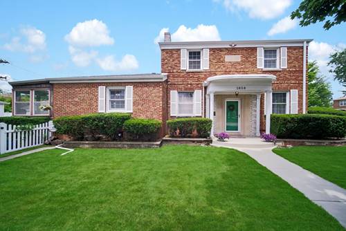 1858 Newcastle, Westchester, IL 60154