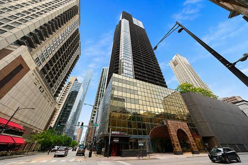 10 E Ontario Unit 4207, Chicago, IL 60611