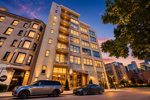 770 W Gladys Unit 804, Chicago, IL 60661