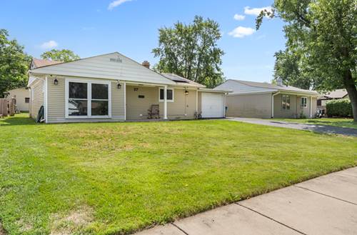 27 Cardinal, Carpentersville, IL 60110