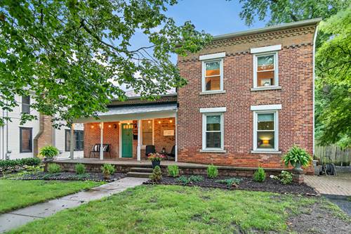517 Dean, Woodstock, IL 60098