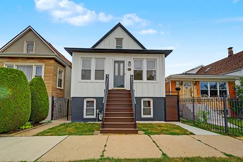 4852 W Melrose, Chicago, IL 60641