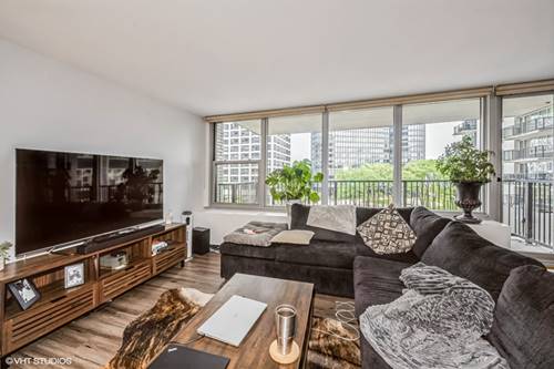 400 E Randolph Unit 925, Chicago, IL 60601