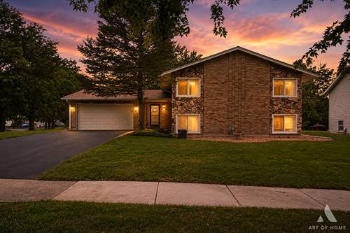523 Concord, Bolingbrook, IL 60440