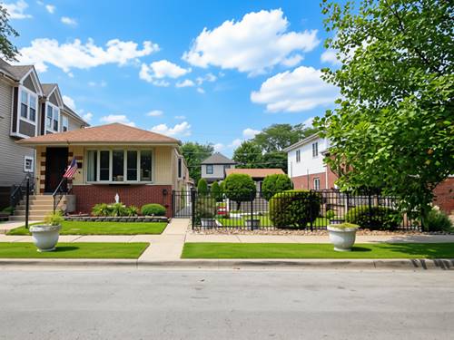 10756 S Albany, Chicago, IL 60655