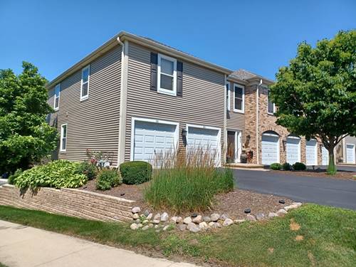 477 Village Green Unit 201A, Naperville, IL 60540
