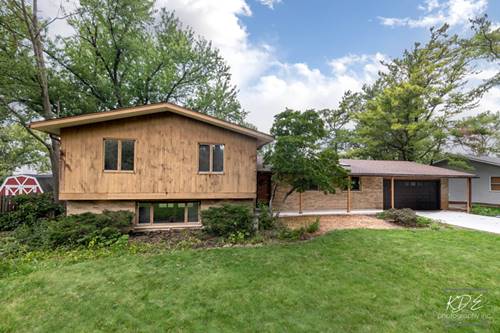 3S664 Delles, Naperville, IL 60563