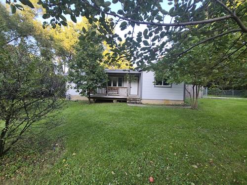 26467 W Grass Lake, Antioch, IL 60002