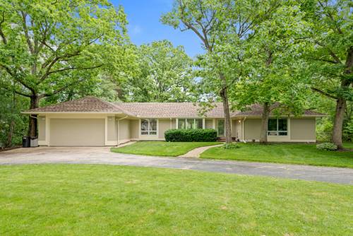 1355 Woodland, Riverwoods, IL 60015
