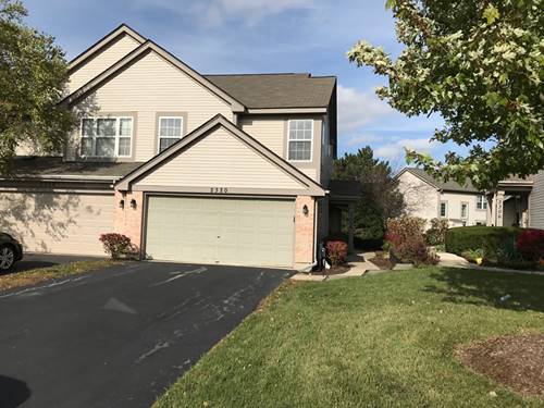 2320 College Green, Elgin, IL 60123