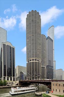 300 N State Unit 3206, Chicago, IL 60654