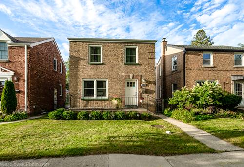 3812 W Hull, Skokie, IL 60076