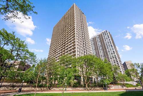 1960 N Lincoln Unit 2209, Chicago, IL 60614
